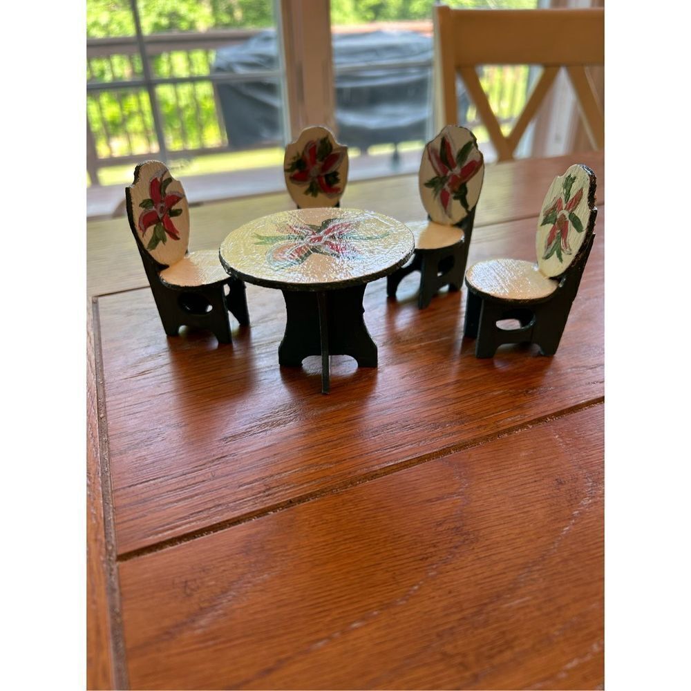 Hand painted Miniature Wood Table and 4 Chair Set. Used. Might be vintage.